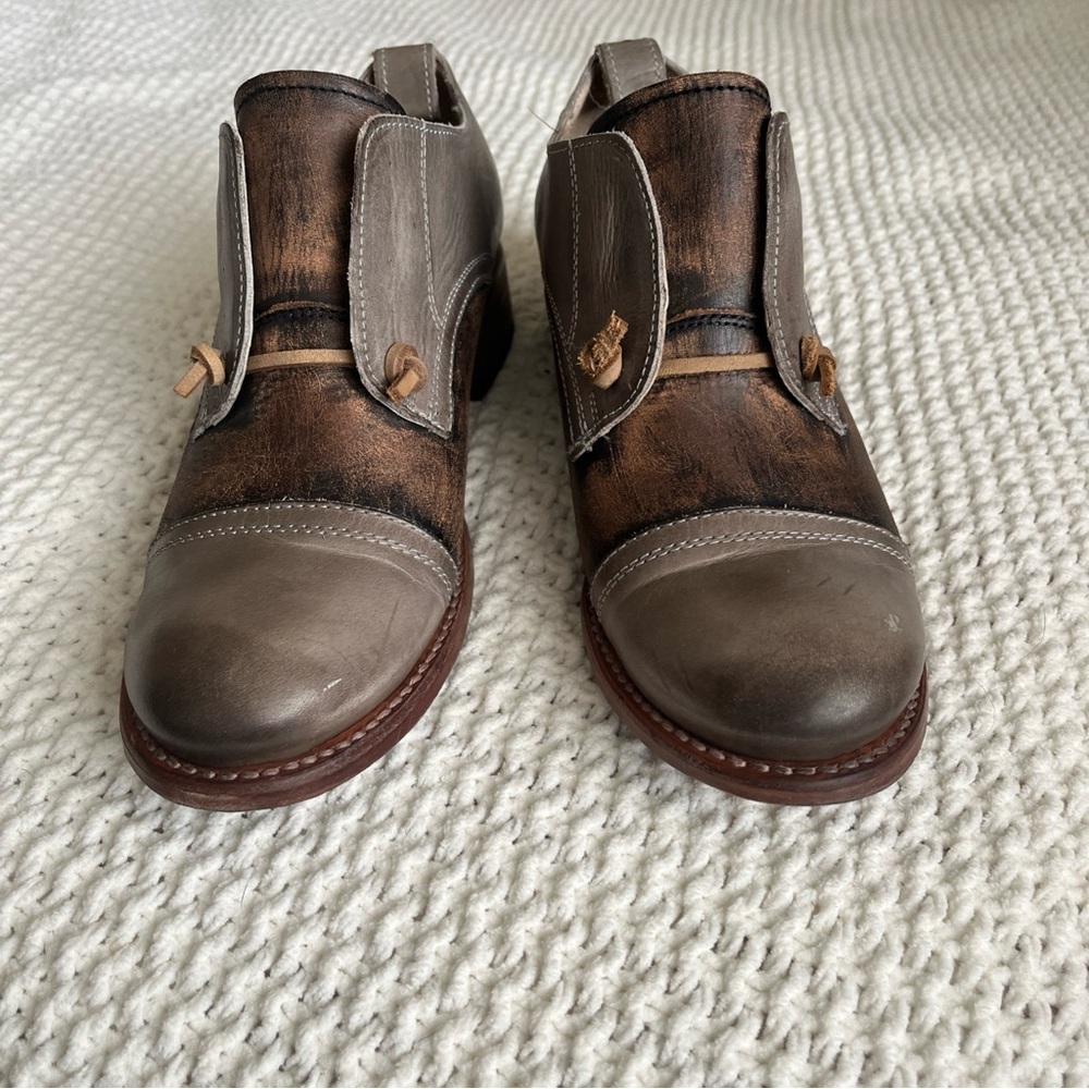 Freebird by Steven Mabel Brown Taupe Gray Leather Women’s Boots Slip On Size 10